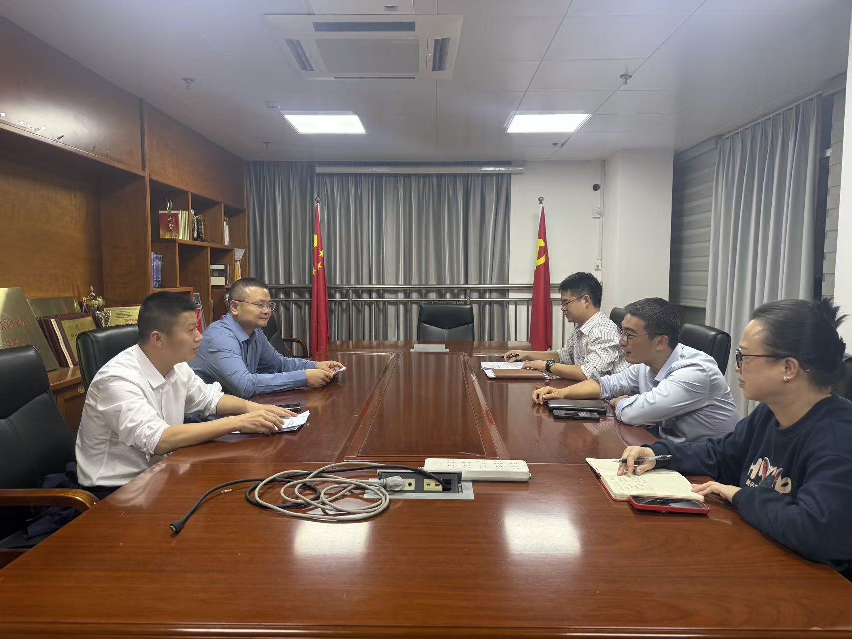 理论学习中心组.jpg